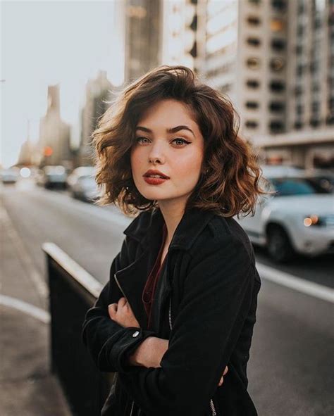cabelo chanel ondulado